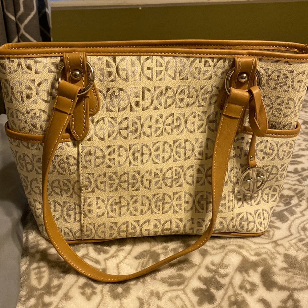 Giani Bernini Block Signature Tote, Color Ivory/S… - image 1